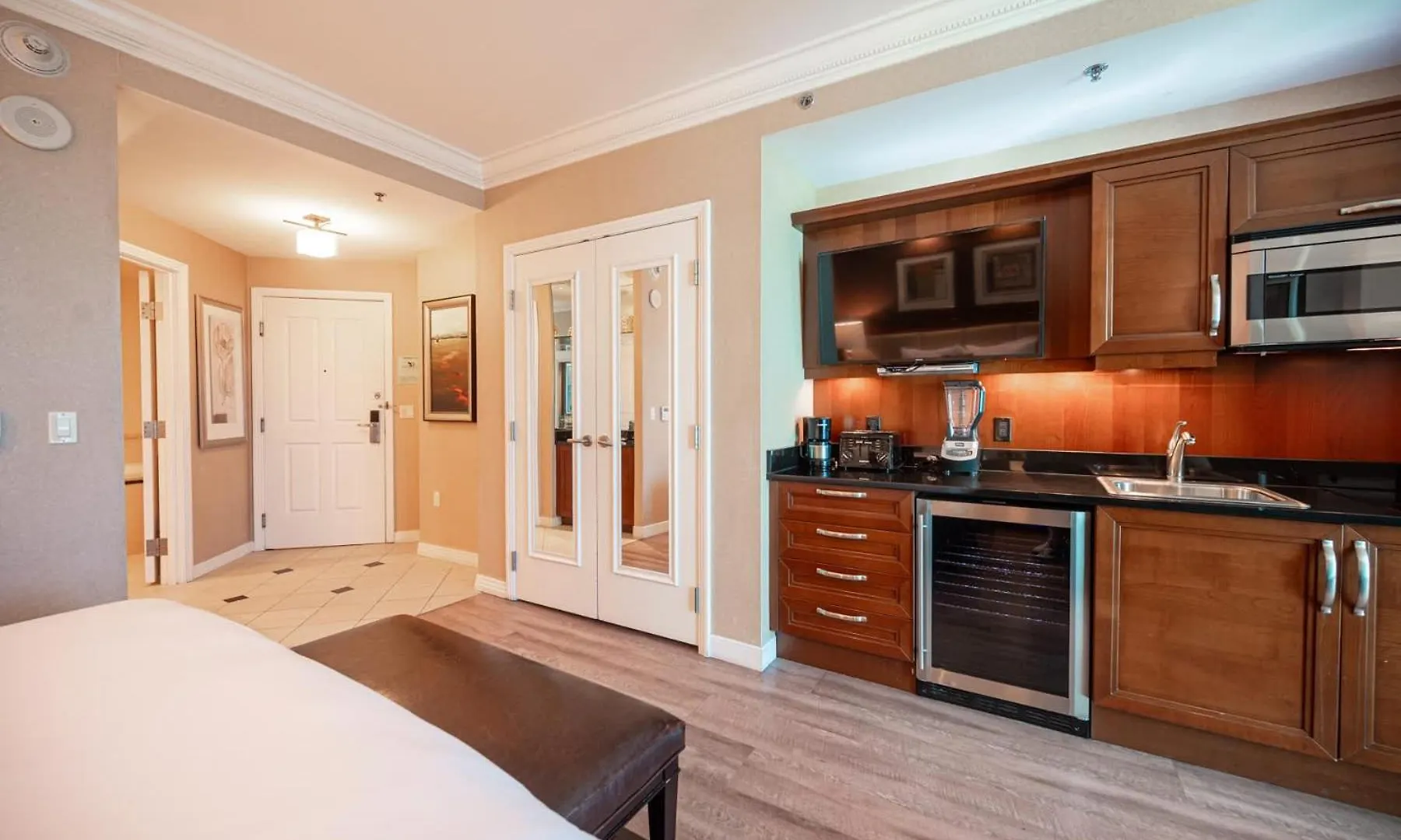 Daire No Resort Fee Strip View Suite &Free Valet &Pool Las Vegas